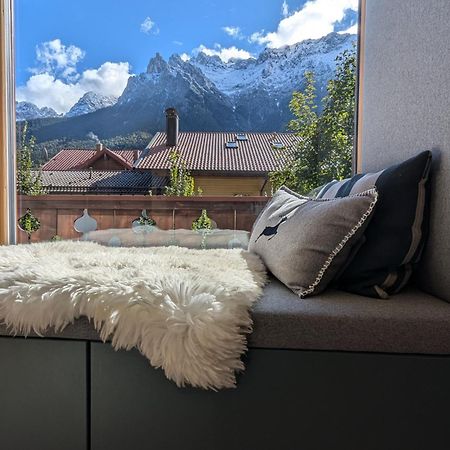 Die Karwendelsuite - 5 Sterne Fewo Mit Bestem Bergblick, Zentrumsnah & Ruhig Gelegen, Familienfreundlich Mittenwald Exterior foto