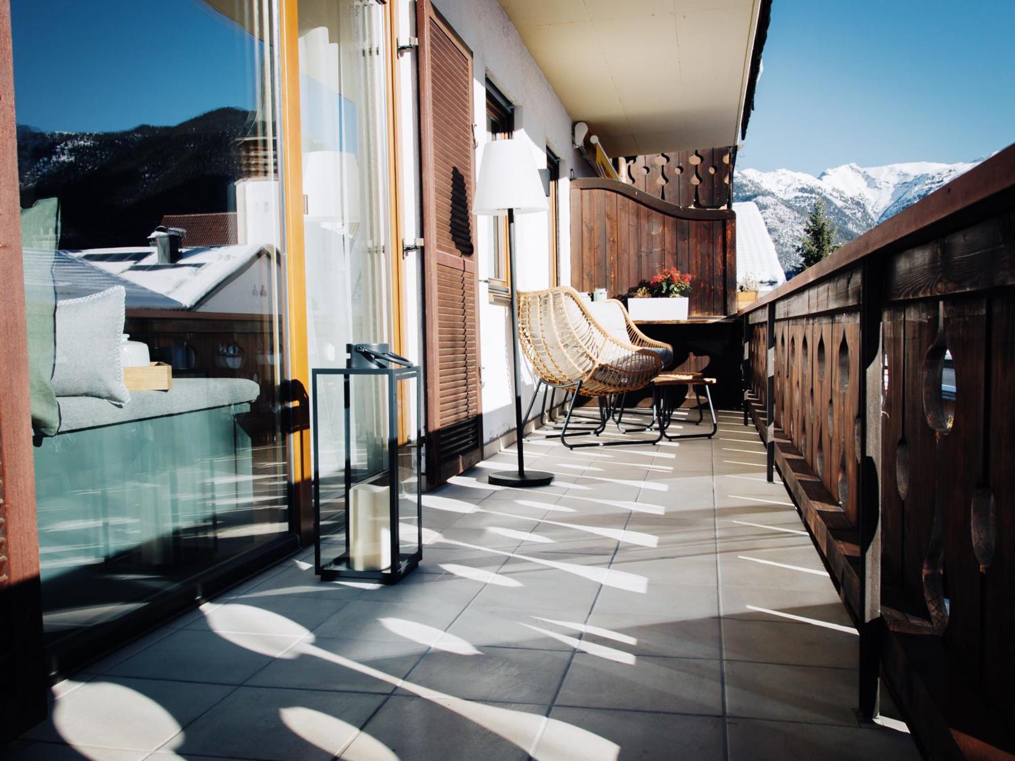 Die Karwendelsuite - 5 Sterne Fewo Mit Bestem Bergblick, Zentrumsnah & Ruhig Gelegen, Familienfreundlich Mittenwald Exterior foto